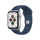 Apple Watch SE (GPS + Cellular) Cassa 40 mm in alluminio color argento con Cinturino Sport color blu abisso
